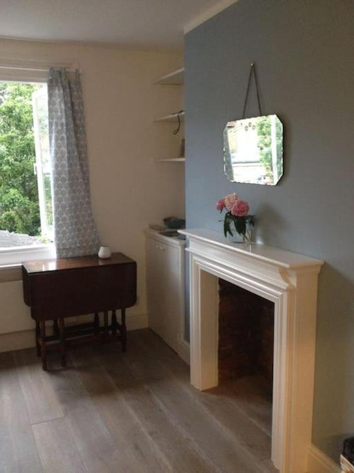 Charming English Style Studio Flat London Eksteriør bilde
